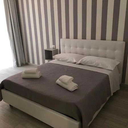 Rosaroll Homes Napoli Esterno foto