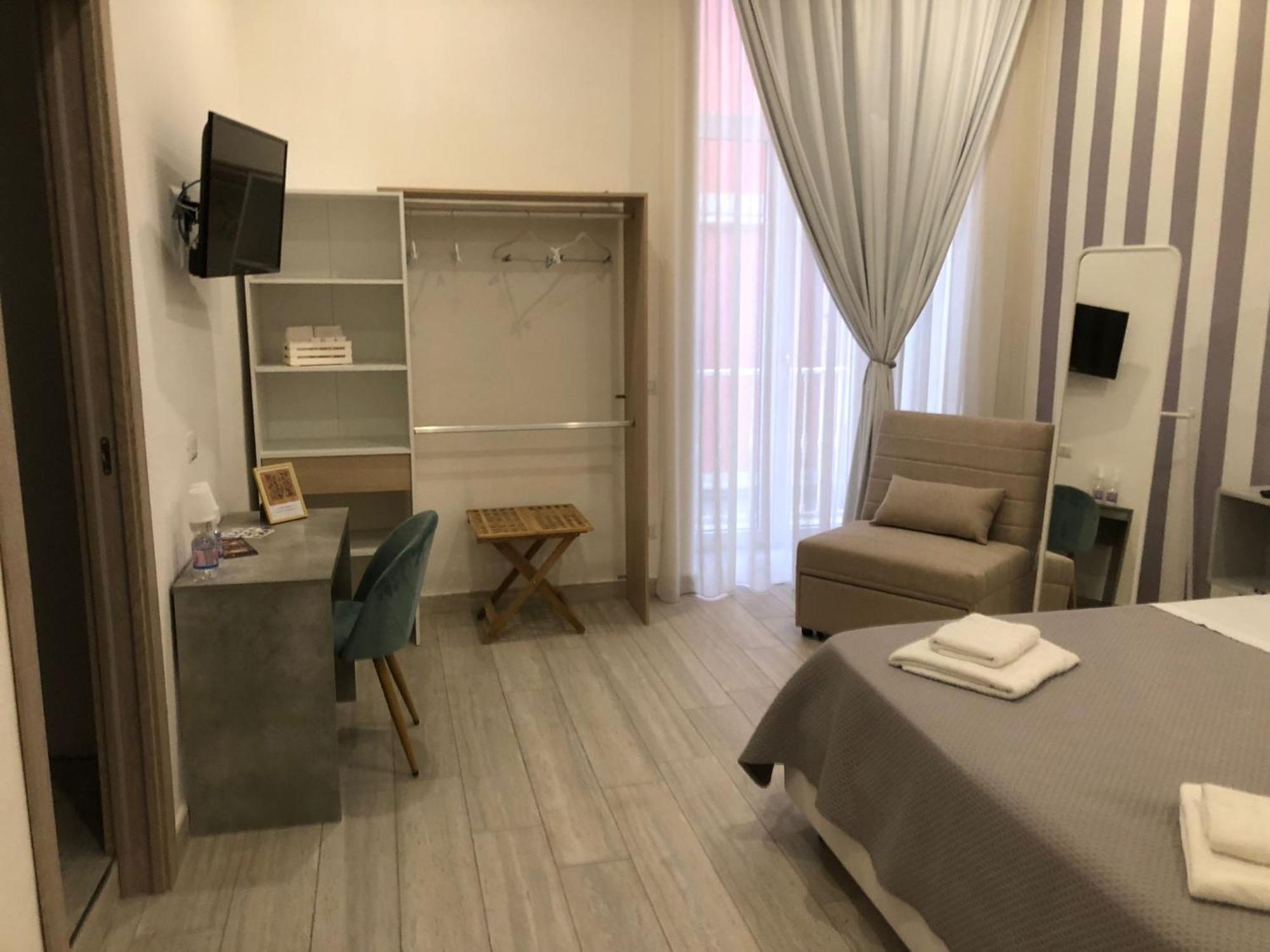 Rosaroll Homes Napoli Esterno foto