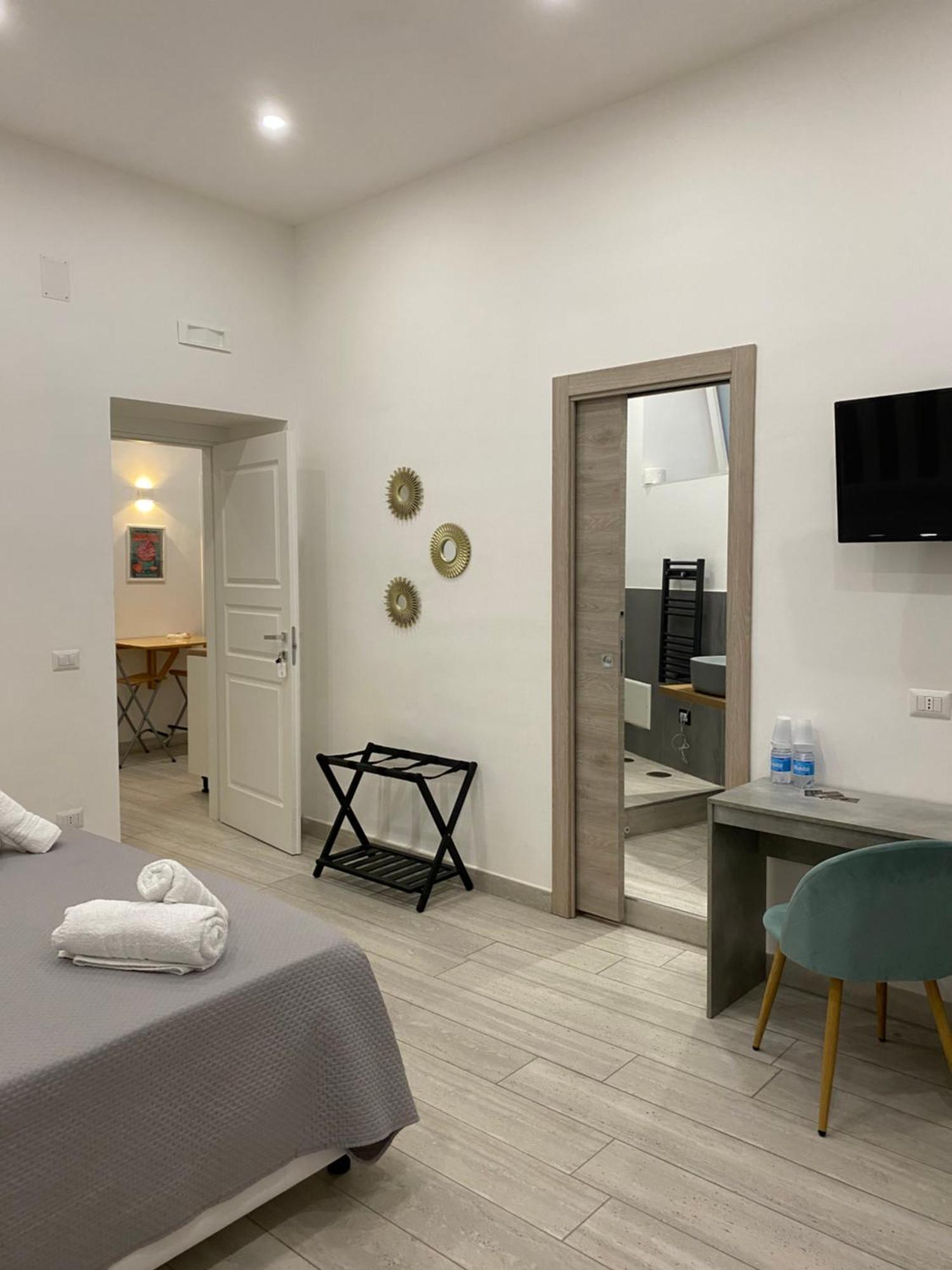 Rosaroll Homes Napoli Esterno foto